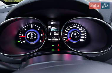 Внедорожник / Кроссовер Hyundai Santa FE 2013 в 