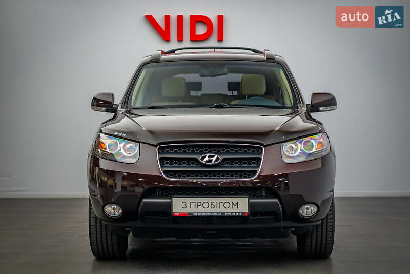 Позашляховик / Кросовер Hyundai Santa FE 2009 в 