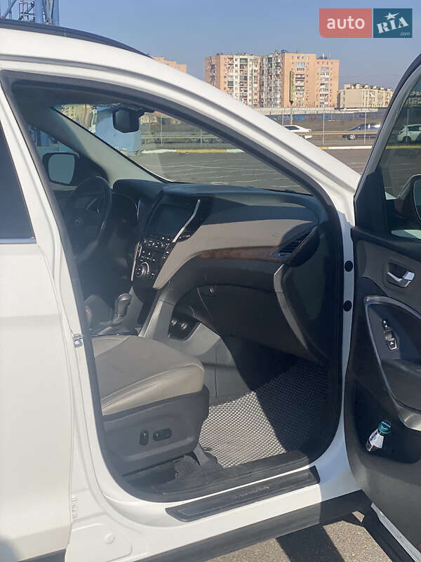 Позашляховик / Кросовер Hyundai Santa FE 2017 в Одесі
