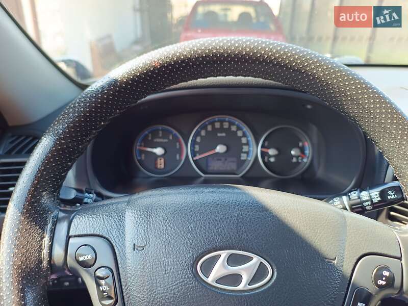 Внедорожник / Кроссовер Hyundai Santa FE 2007 в Андреевке фото 6 Внедорожник / Кроссовер Hyundai Santa FE 2007 в Андреевке