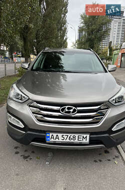 Внедорожник / Кроссовер Hyundai Santa FE 2012 в 