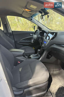 Внедорожник / Кроссовер Hyundai Santa FE 2013 в 
