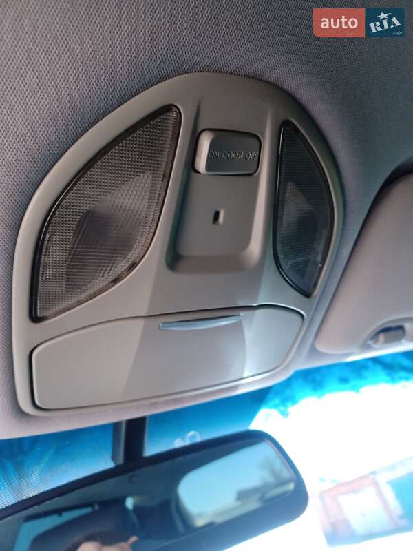 Позашляховик / Кросовер Hyundai Santa FE 2014 в Краснограді