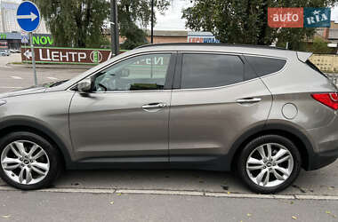 Внедорожник / Кроссовер Hyundai Santa FE 2012 в 