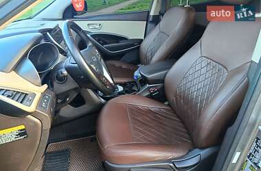 Позашляховик / Кросовер Hyundai Santa FE 2015 в 