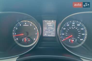 Позашляховик / Кросовер Hyundai Santa FE 2015 в 