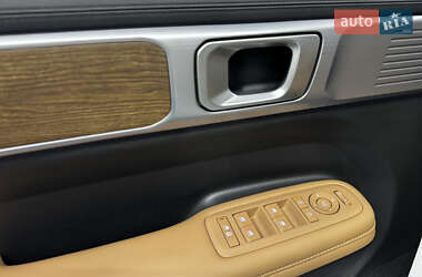 Внедорожник / Кроссовер Hyundai Santa FE 2024 в 