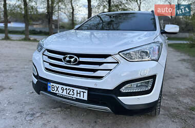 Позашляховик / Кросовер Hyundai Santa FE 2014 в 