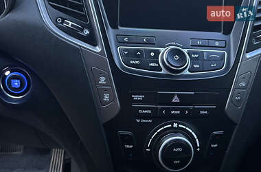Позашляховик / Кросовер Hyundai Santa FE 2014 в 