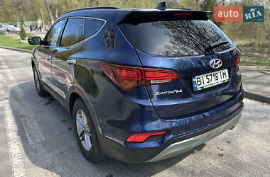 Внедорожник / Кроссовер Hyundai Santa FE 2017 в 