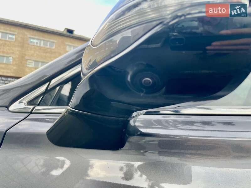 Внедорожник / Кроссовер Hyundai Santa FE 2019 в Киеве