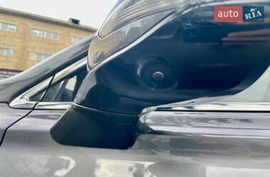 Позашляховик / Кросовер Hyundai Santa FE 2019 в 