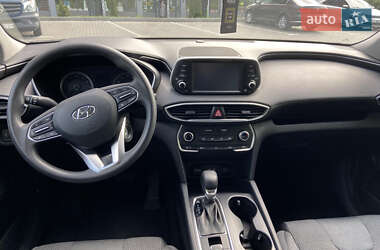 Внедорожник / Кроссовер Hyundai Santa FE 2019 в 