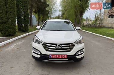Внедорожник / Кроссовер Hyundai Santa FE 2015 в 