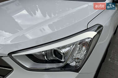 Внедорожник / Кроссовер Hyundai Santa FE 2015 в 