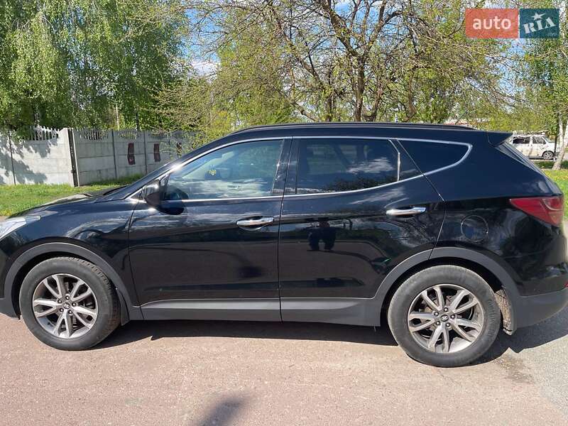 Внедорожник / Кроссовер Hyundai Santa FE 2013 в Чернигове