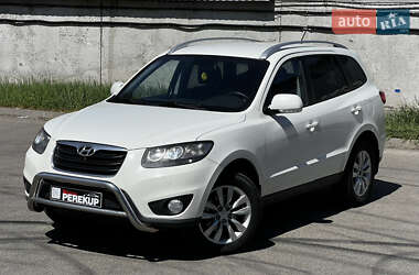 Позашляховик / Кросовер Hyundai Santa FE 2010 в 