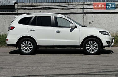 Позашляховик / Кросовер Hyundai Santa FE 2010 в 