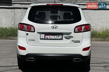 Позашляховик / Кросовер Hyundai Santa FE 2010 в 