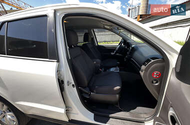 Позашляховик / Кросовер Hyundai Santa FE 2010 в 