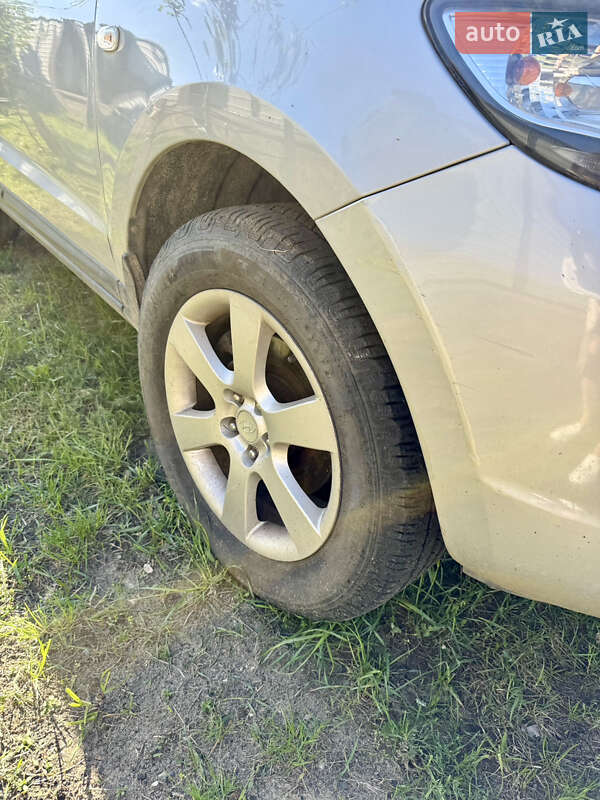 Позашляховик / Кросовер Hyundai Santa FE 2009 в Сарнах