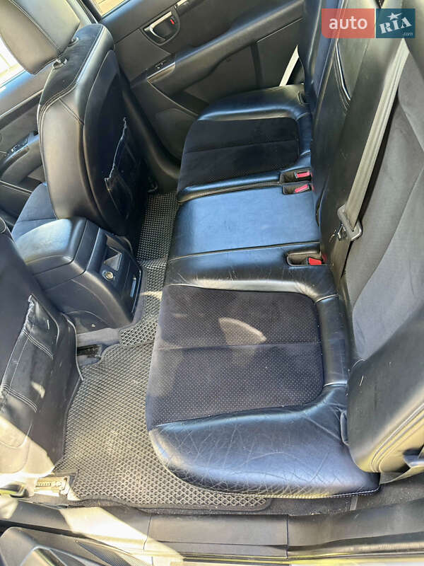 Позашляховик / Кросовер Hyundai Santa FE 2009 в Сарнах