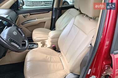 Внедорожник / Кроссовер Hyundai Santa FE 2012 в 