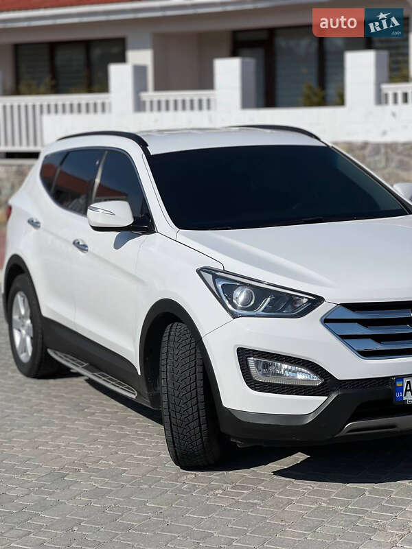 Внедорожник / Кроссовер Hyundai Santa FE 2012 в Виннице