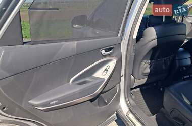 Позашляховик / Кросовер Hyundai Santa FE 2013 в 