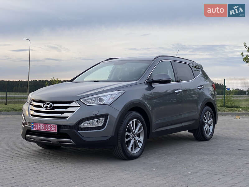 Позашляховик / Кросовер Hyundai Santa FE 2014 в Радивиліві