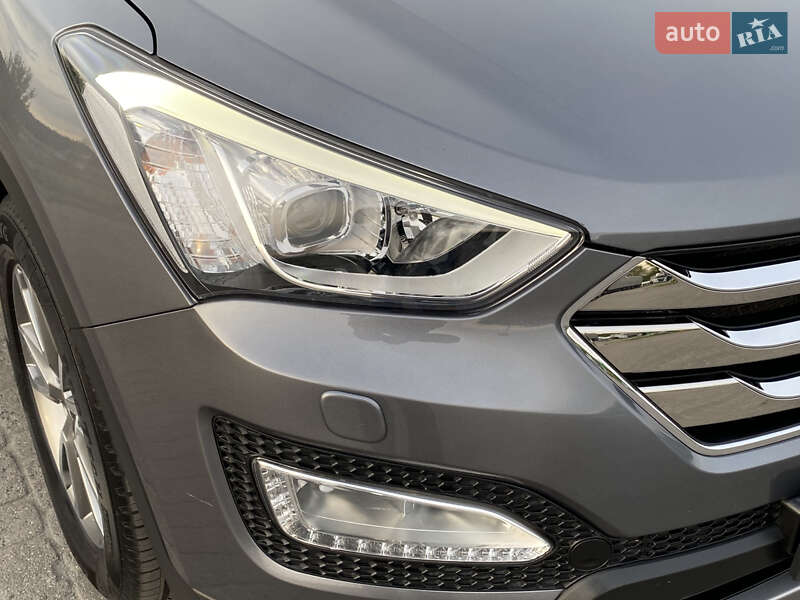 Позашляховик / Кросовер Hyundai Santa FE 2014 в Радивиліві