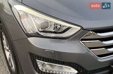 Внедорожник / Кроссовер Hyundai Santa FE 2014 в 