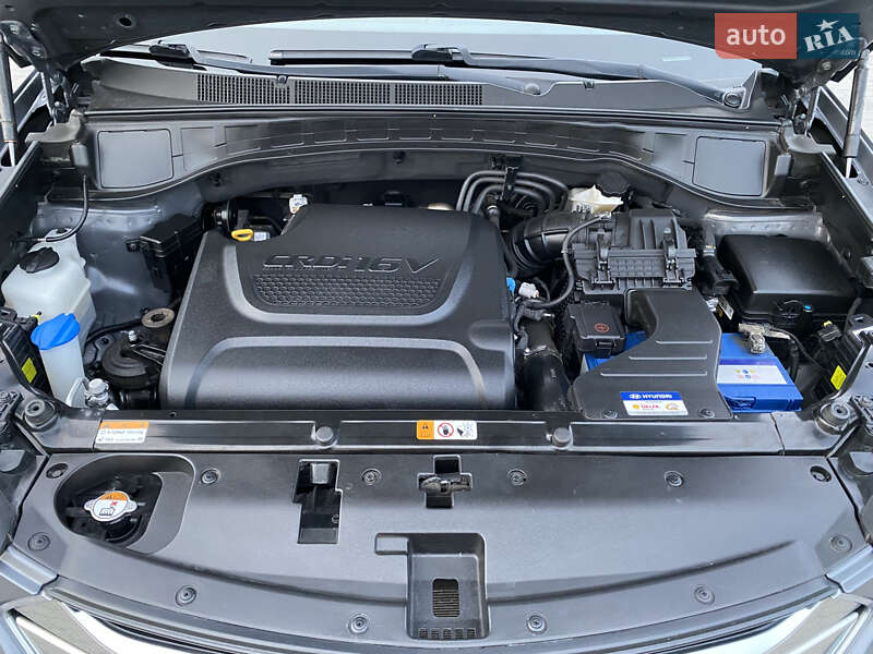 Позашляховик / Кросовер Hyundai Santa FE 2014 в Радивиліві
