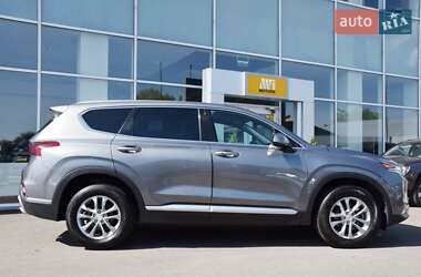 Внедорожник / Кроссовер Hyundai Santa FE 2019 в 