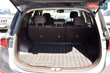 Внедорожник / Кроссовер Hyundai Santa FE 2019 в 