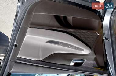 Внедорожник / Кроссовер Hyundai Santa FE 2019 в 