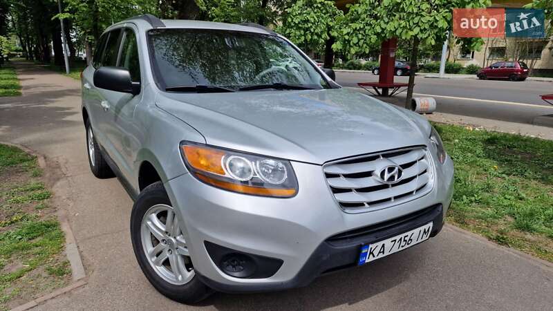 Позашляховик / Кросовер Hyundai Santa FE 2010 в 