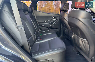 Внедорожник / Кроссовер Hyundai Santa FE 2015 в 