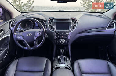 Внедорожник / Кроссовер Hyundai Santa FE 2015 в 