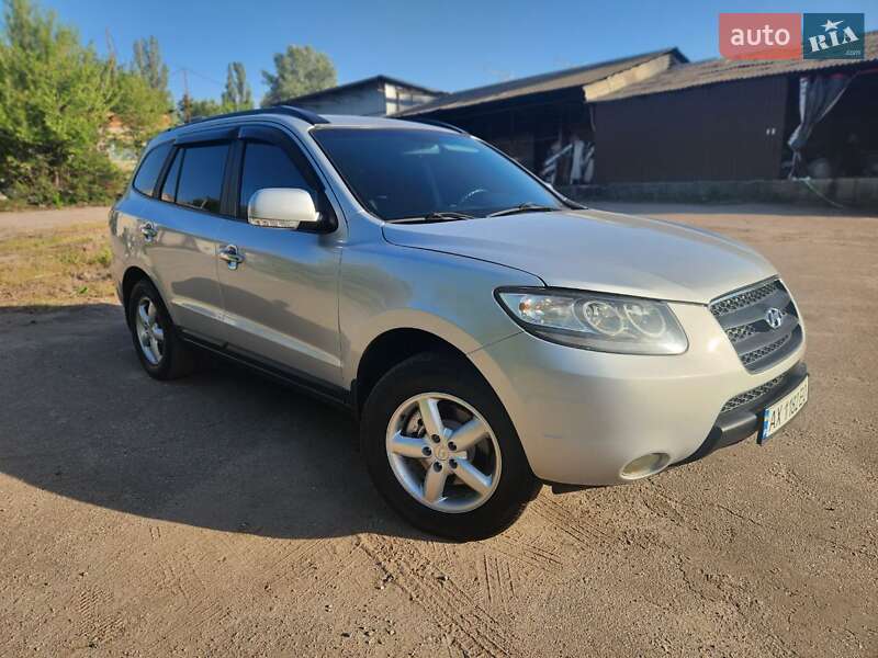 Позашляховик / Кросовер Hyundai Santa FE 2009 в 