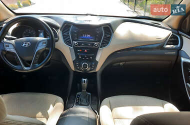 Внедорожник / Кроссовер Hyundai Santa FE 2016 в 