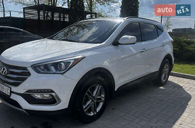 Внедорожник / Кроссовер Hyundai Santa FE 2017 в 