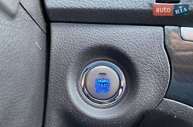 Внедорожник / Кроссовер Hyundai Santa FE 2010 в 