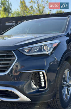 Позашляховик / Кросовер Hyundai Santa FE 2018 в 