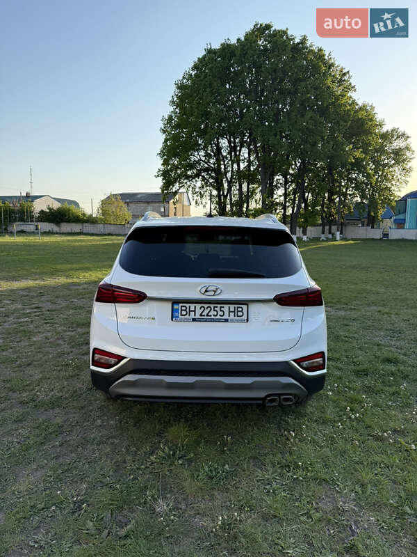 Позашляховик / Кросовер Hyundai Santa FE 2019 в Подільську