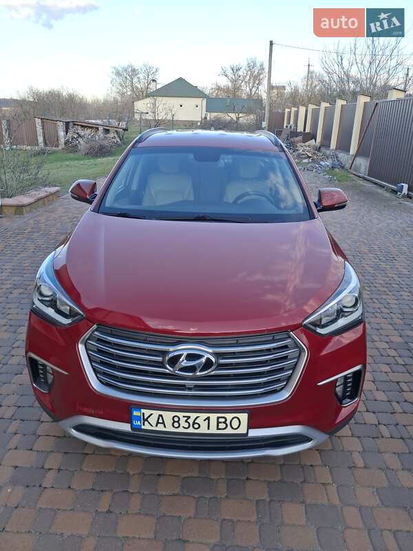 Внедорожник / Кроссовер Hyundai Santa FE 2017 в 