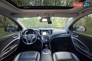 Внедорожник / Кроссовер Hyundai Santa FE 2016 в 