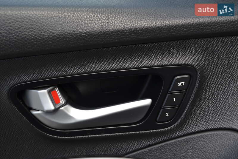 Позашляховик / Кросовер Hyundai Santa FE 2012 в Вінниці