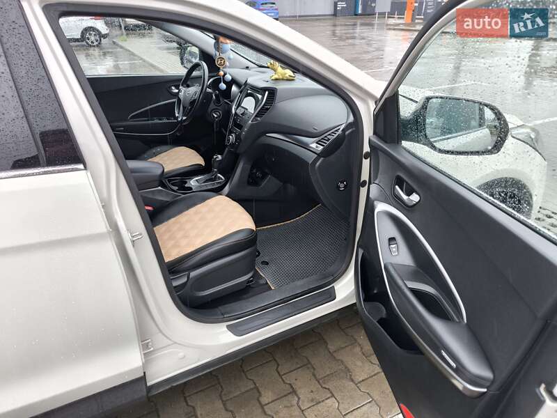 Позашляховик / Кросовер Hyundai Santa FE 2015 в Києві