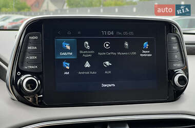 Внедорожник / Кроссовер Hyundai Santa FE 2019 в 